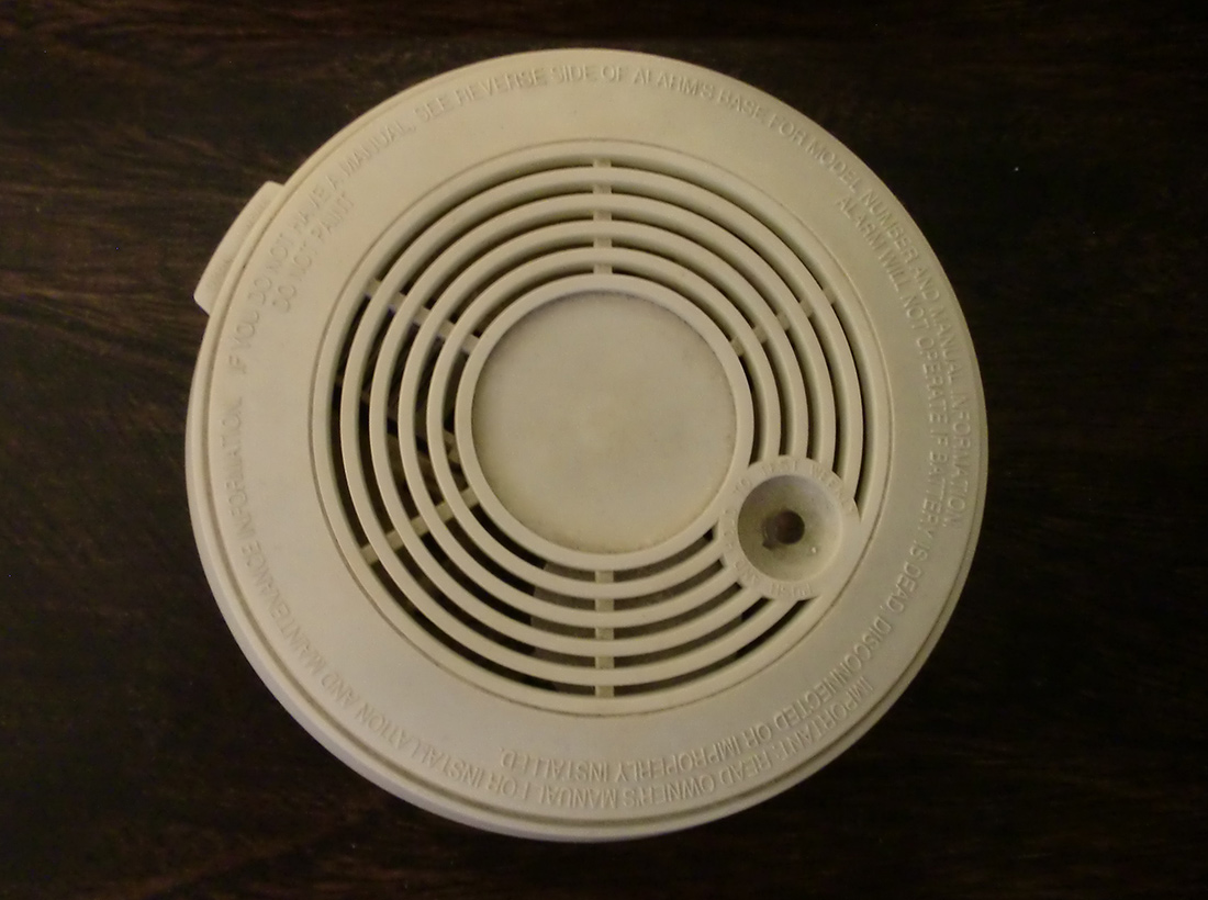 Smoke or carbon monoxide detector