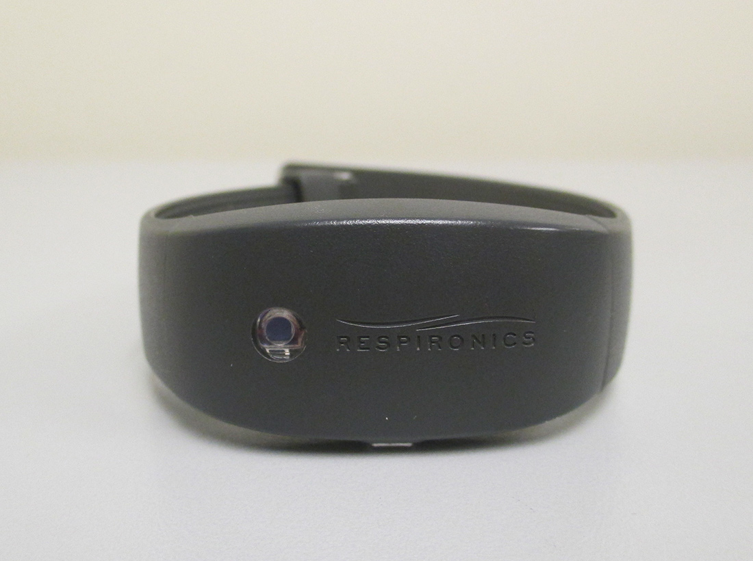 Sleep quality monitoring watch