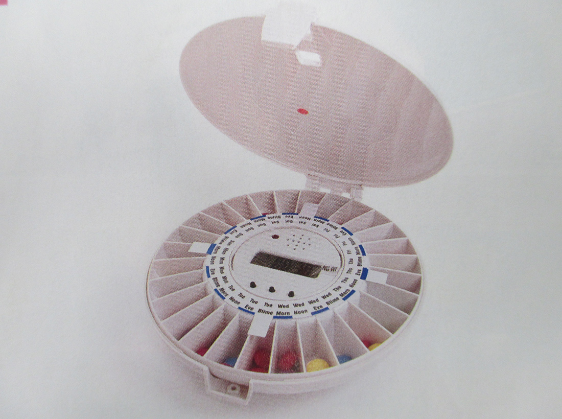 Automatic pill dispenser